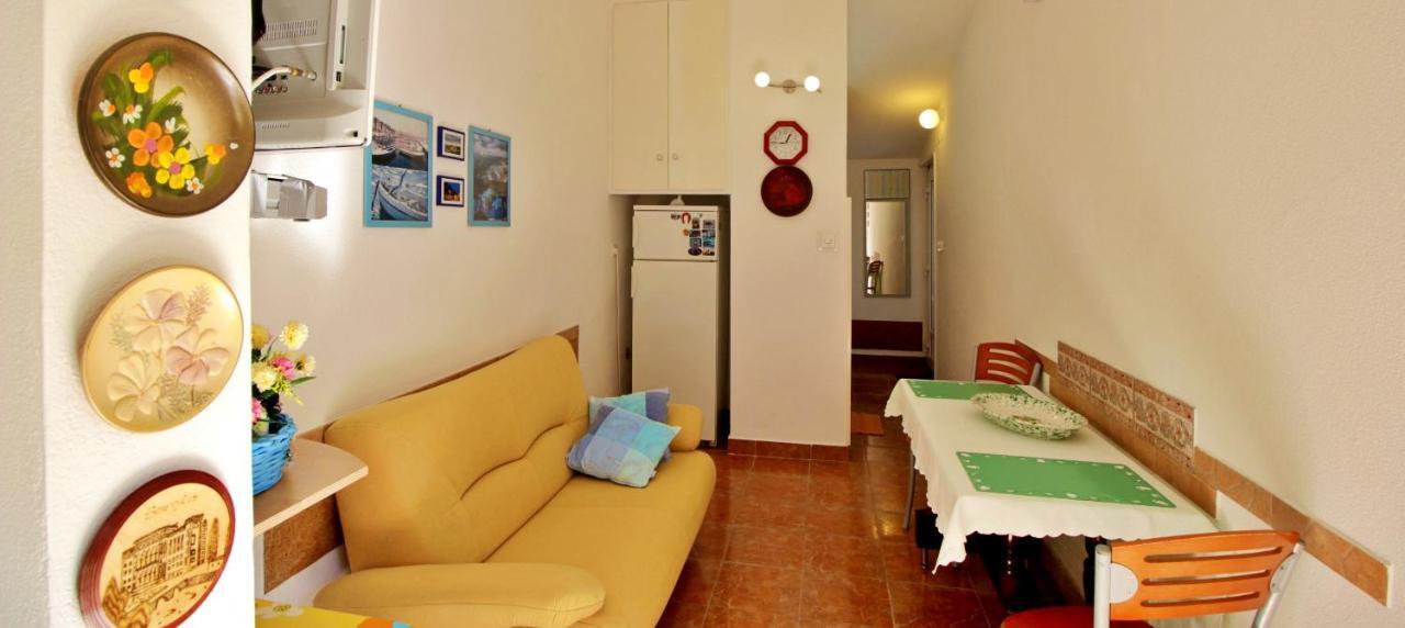 Seaside Apartment Omiš Zewnętrze zdjęcie