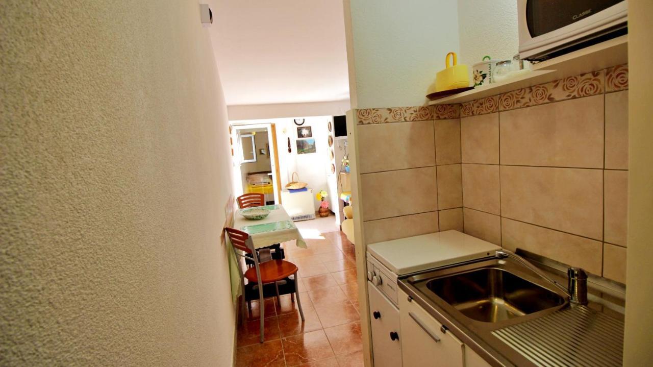 Seaside Apartment Omiš Zewnętrze zdjęcie